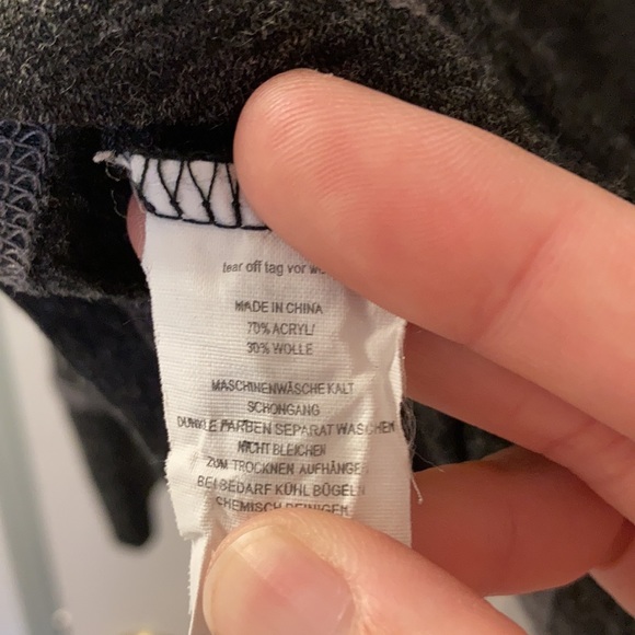 Prana long sleeve Henley - Picture 3 of 4